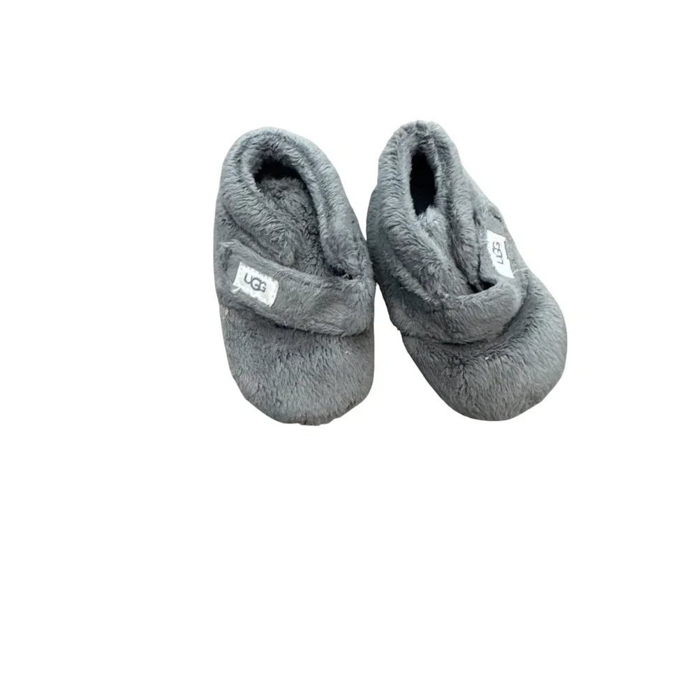 UGG Slippers Baby Girls Size 4.5 Gray Fuzzy Bootie Ankle Hook Loop Non Slip Sole